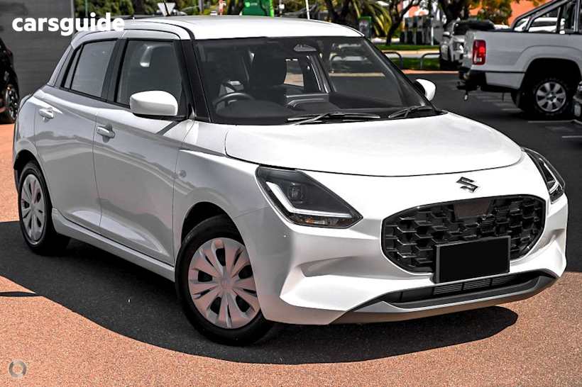 White 2025 Suzuki Swift Hatch HYBRID F