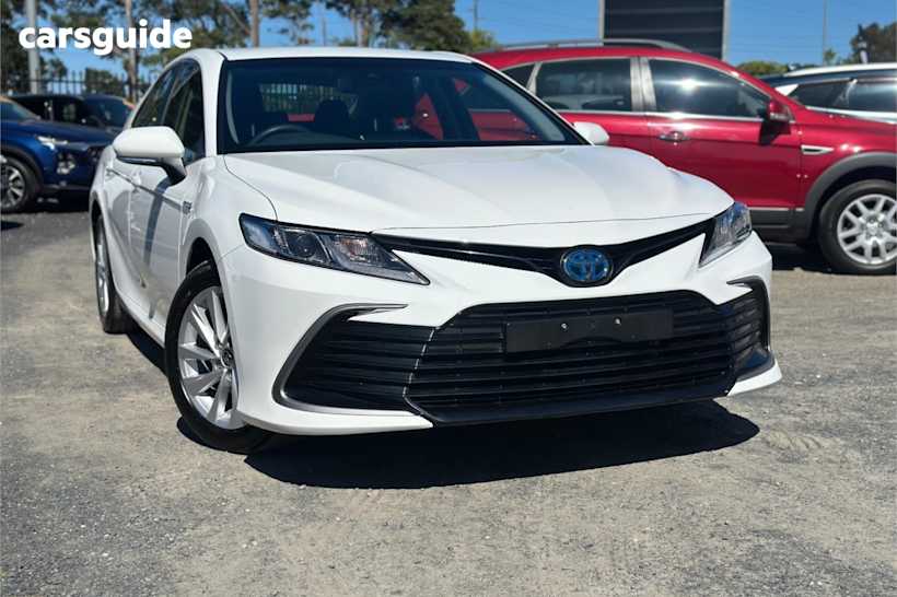 White 2024 Toyota Camry Sedan Ascent Hybrid