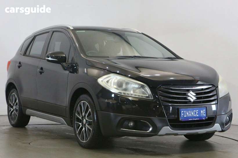 Black 2016 Suzuki S-Cross Hatch GLX F