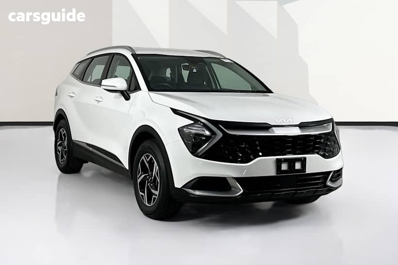 White 2024 Kia Sportage Wagon S (Fwd)