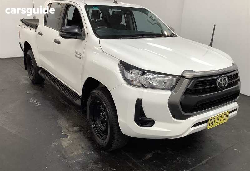 White 2021 Toyota Hilux Double Cab Pick Up Sr (4X4)