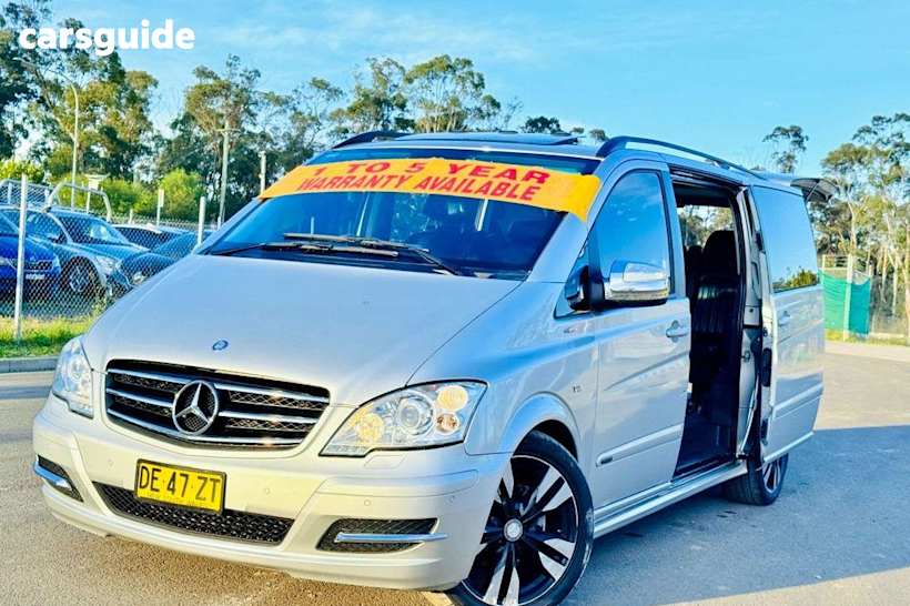 Silver 2014 Mercedes-Benz Viano Wagon Avantgarde Grand Edition