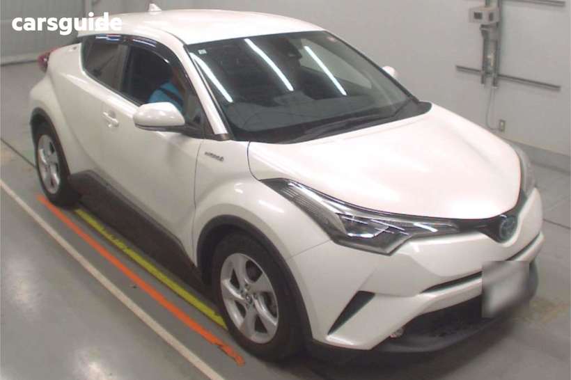 White 2019 Toyota C-HR SUV S LED PACKAGE
