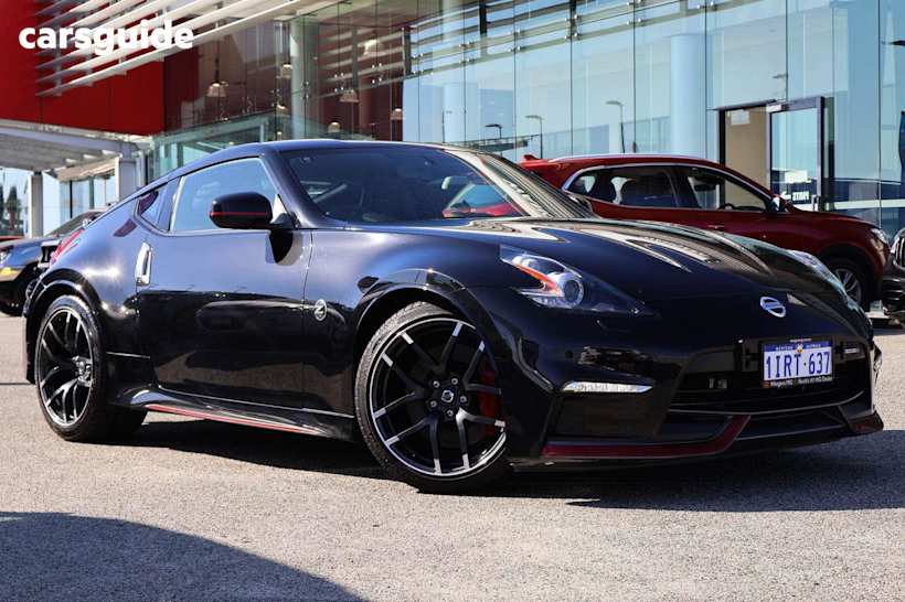 Black 2018 Nissan 370Z Coupe NISMO R