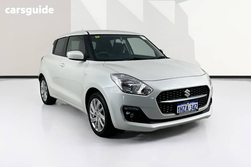 White 2023 Suzuki Swift Hatchback Gl Navi