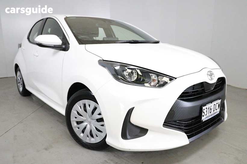 White 2023 Toyota Yaris Hatch ASCENT SPORT F