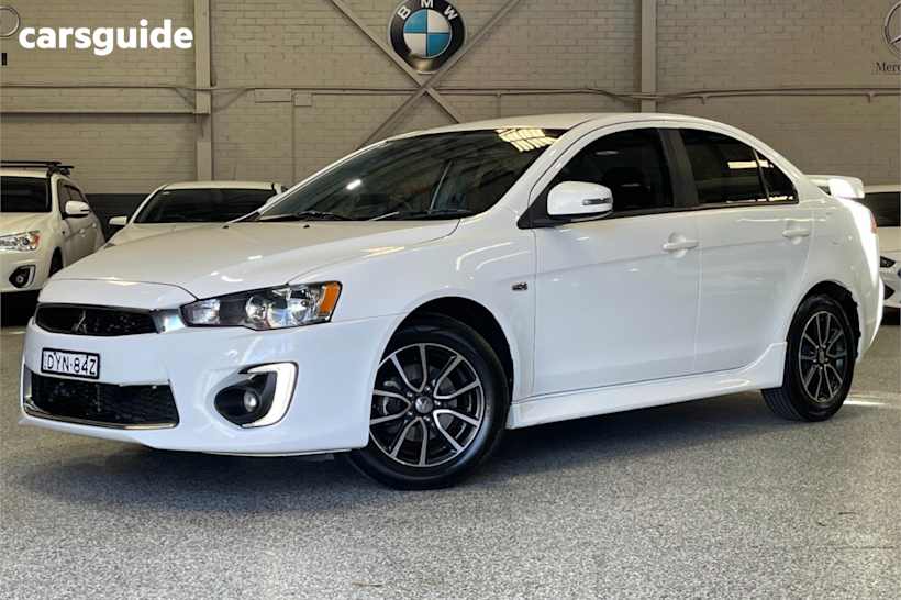 White 2017 Mitsubishi Lancer Sedan ES SPORT F