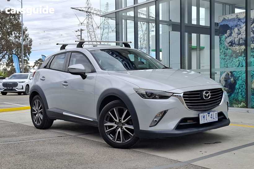 White 2016 Mazda CX-3 SUV AKARI F
