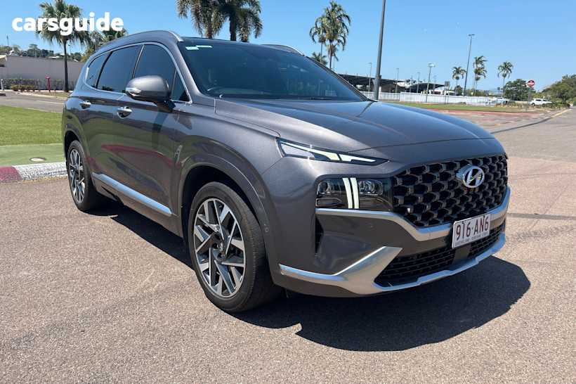 Silver 2020 Hyundai Santa FE SUV HIGHLANDER 4X4