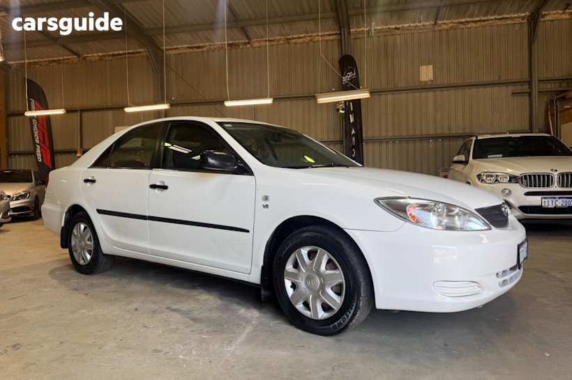 White 2003 Toyota Camry Sedan ALTISE