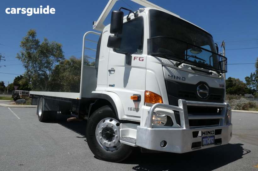 White 2018 Hino 500 SERIES OtherCar FG1628