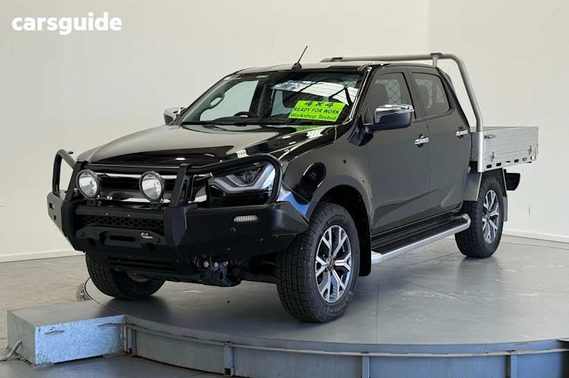Black 2023 Isuzu D-MAX Crew Cab Chassis Ls-U (4X4)