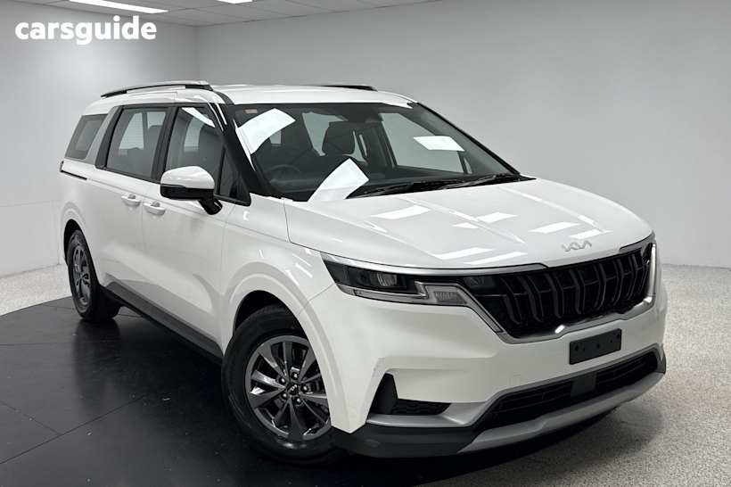 White 2022 Kia Carnival SUV S F