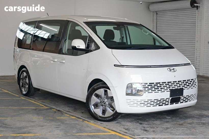 White 2022 Hyundai Staria OtherCar F