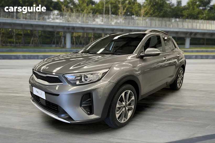 Silver 2023 Kia Stonic Wagon Sport