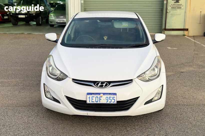 White 2014 Hyundai Elantra Sedan Active