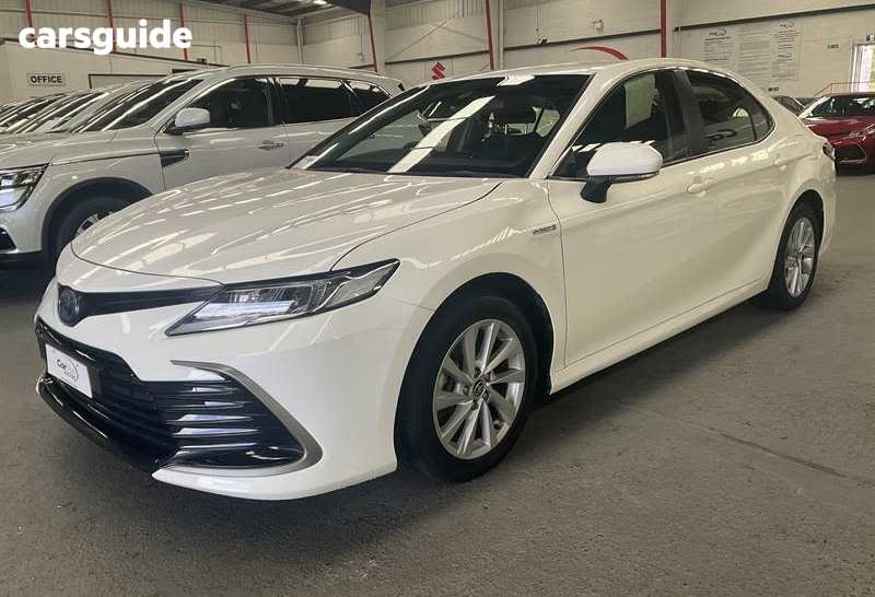 White 2023 Toyota Camry Sedan Ascent