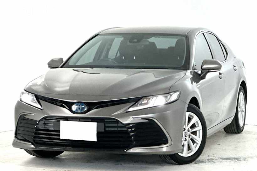 Silver 2021 Toyota Camry Sedan ASCENT F