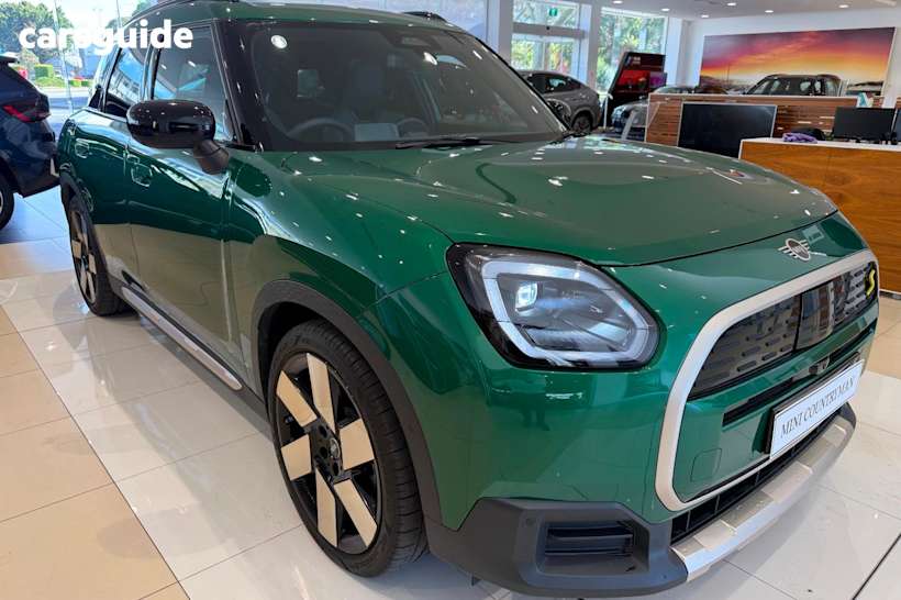 Green 2024 Mini Countryman SUV SE CLASSIC 4WD