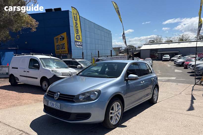 Blue 2011 Volkswagen Golf Hatchback 103 Tdi Comfortline