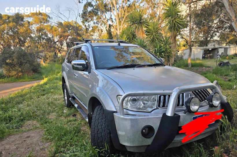 Silver 2011 Mitsubishi Challenger SUV XLS 4X4