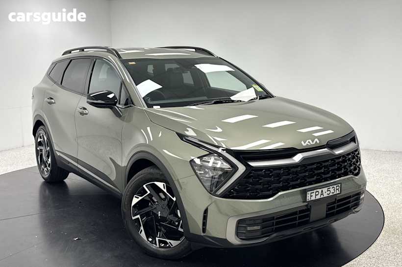 Green 2025 Kia Sportage SUV SX+ 4WD