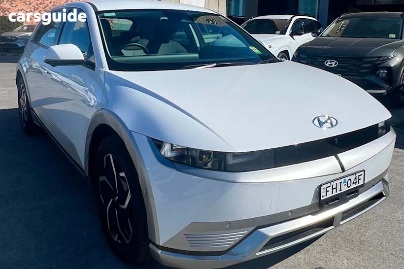 White 2023 Hyundai Ioniq 5 SUV R