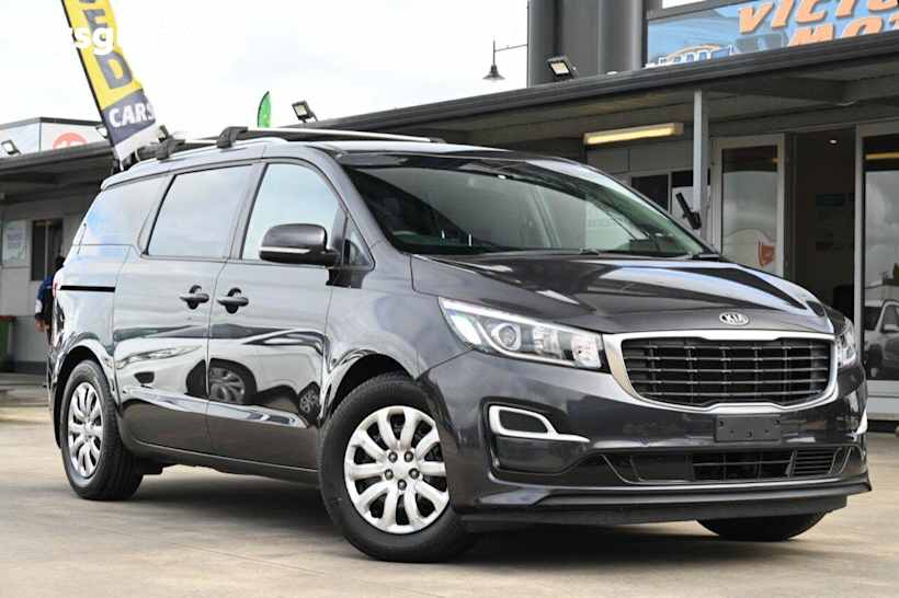 Grey 2018 Kia Carnival Wagon S