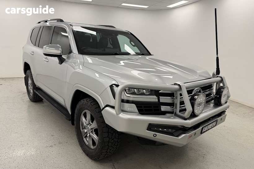 Silver 2022 Toyota Landcruiser SUV SAHARA 4X4