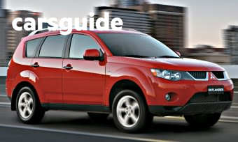 Beige 2008 Mitsubishi Outlander Wagon Vr Limited Edition (7 Seat)