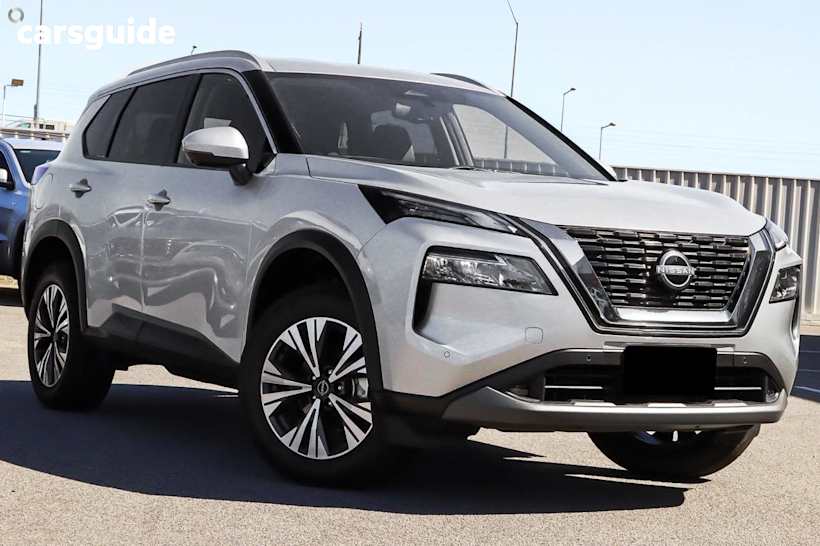 Silver 2023 Nissan X-Trail SUV ST-L F