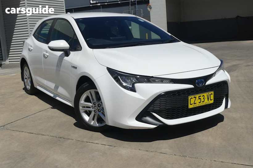 White 2020 Toyota Corolla Hatchback Ascent Sport (Hybrid)