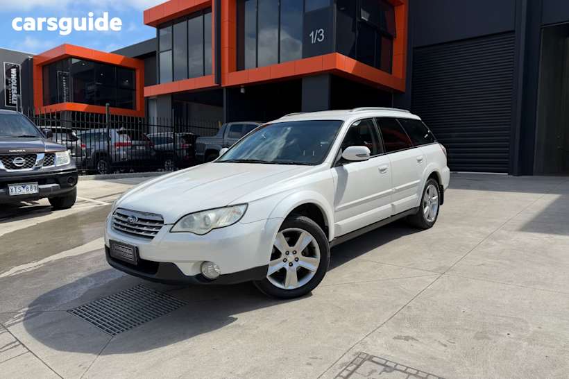 White 2009 Subaru Outback Wagon 2.5I