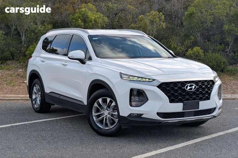 White 2019 Hyundai Santa FE SUV ACTIVE 4X4