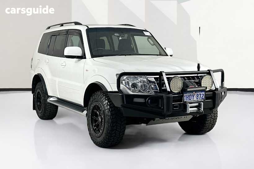 White 2018 Mitsubishi Pajero Wagon Glx Lwb (4X4)