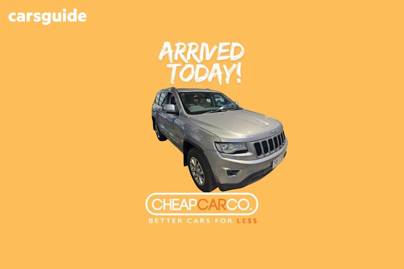 Silver 2014 Jeep Grand Cherokee Wagon Laredo (4X4)