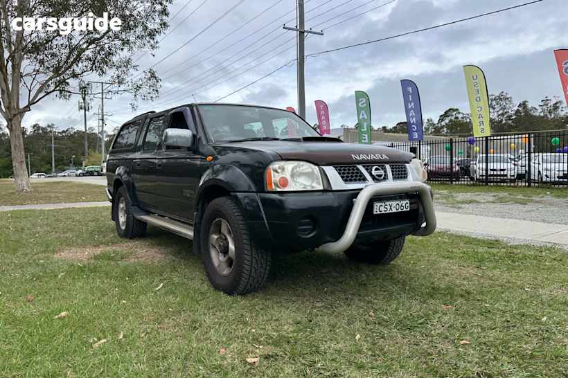 Black 2011 Nissan Navara Dual Cab Pick-up St-R (4X4)