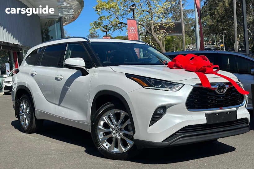 White 2023 Toyota Kluger SUV GRANDE 4X4