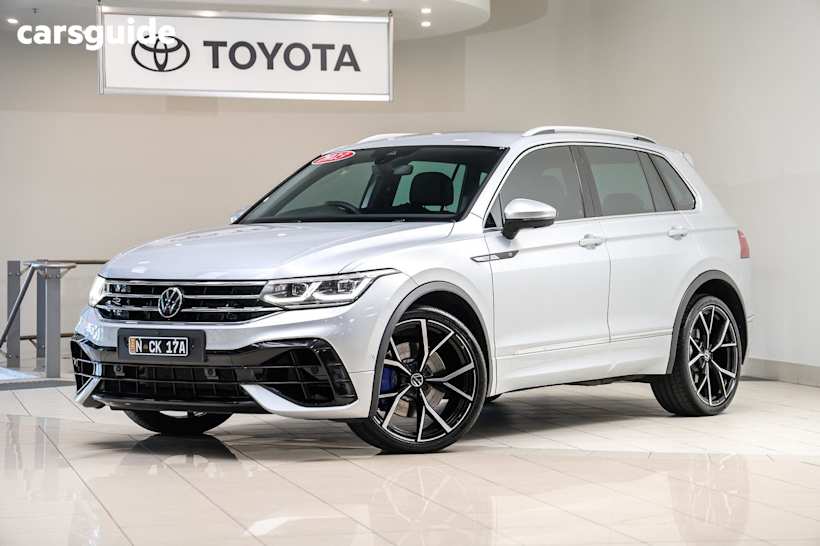 Silver 2023 Volkswagen Tiguan SUV R 4WD