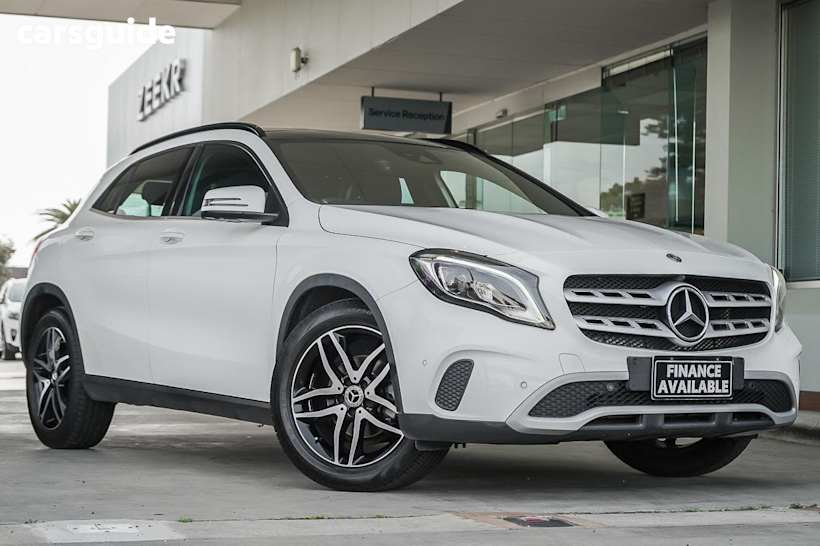 White 2019 Mercedes-Benz GLA-Class SUV GLA180 F