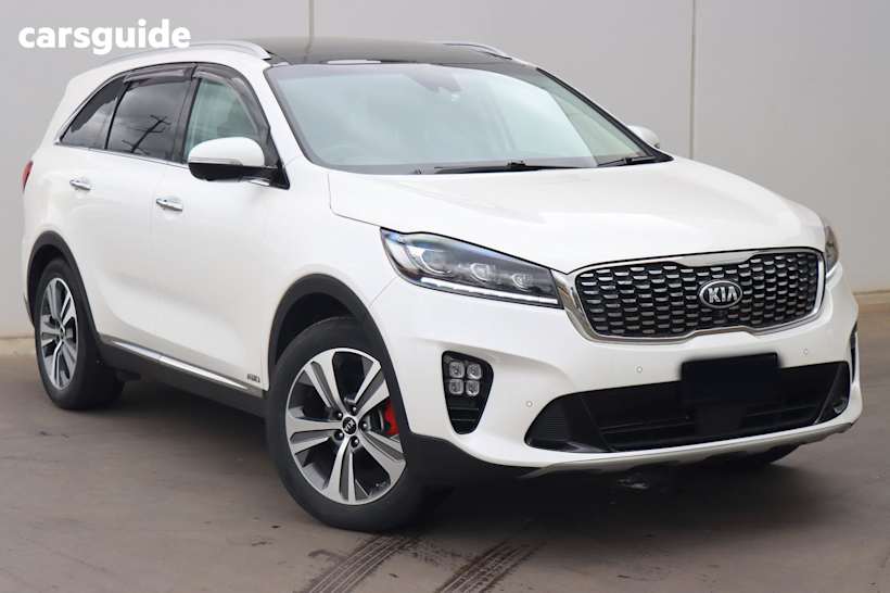 White 2019 Kia Sorento SUV GT-LINE 4X4