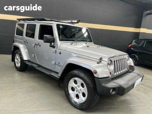 Silver 2014 Jeep Wrangler Unlimited Hardtop Overland