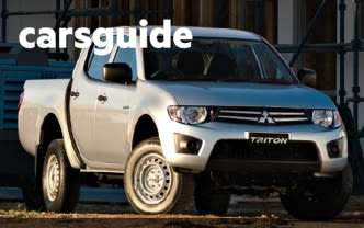 White 2015 Mitsubishi Triton Double Cab Utility Glx (4X4)