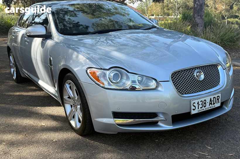 Silver 2008 Jaguar XF Sedan LUXURY R