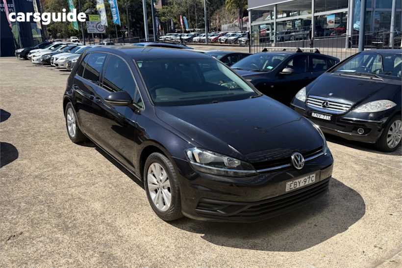 Black 2018 Volkswagen Golf Hatchback 110 Tsi Trendline