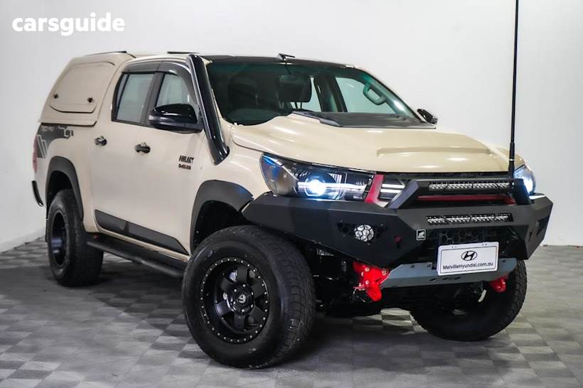 Gold 2016 Toyota Hilux Dual Cab Utility Sr (4X4)