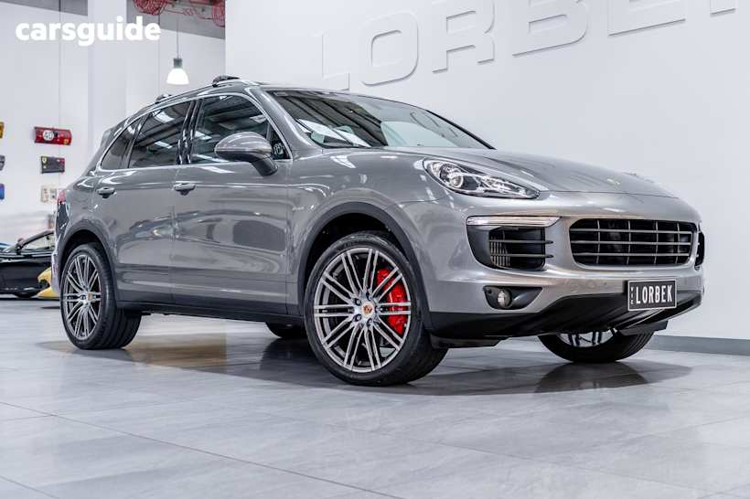 Grey 2015 Porsche Cayenne Wagon Diesel