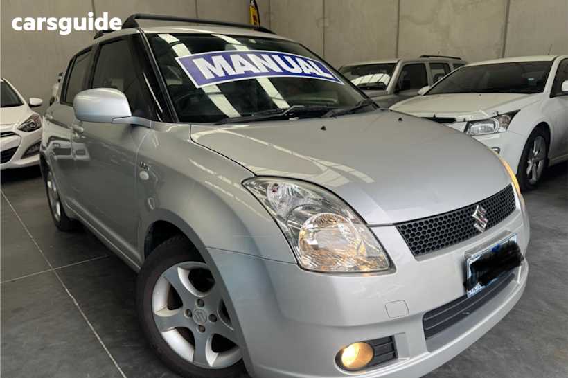 Silver 2006 Suzuki Swift Hatchback S