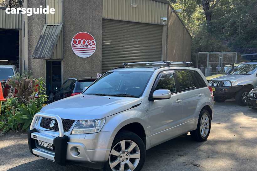 Silver 2011 Suzuki Grand Vitara SUV PRESTIGE (4X4) JB MY09