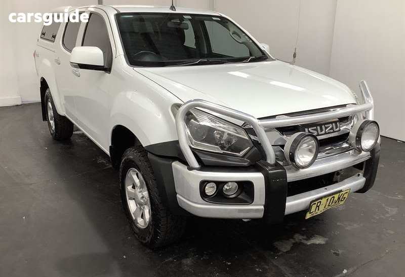 White 2018 Isuzu D-MAX Crew Cab Utility Ls-M Hi-Ride (4X4)